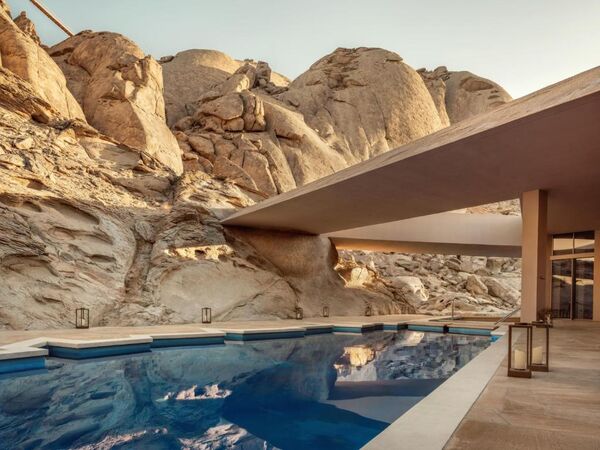 Desert Rock Resort Arabia 5