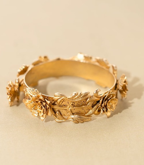 Diwali gifting guide AK-OK gold bangle