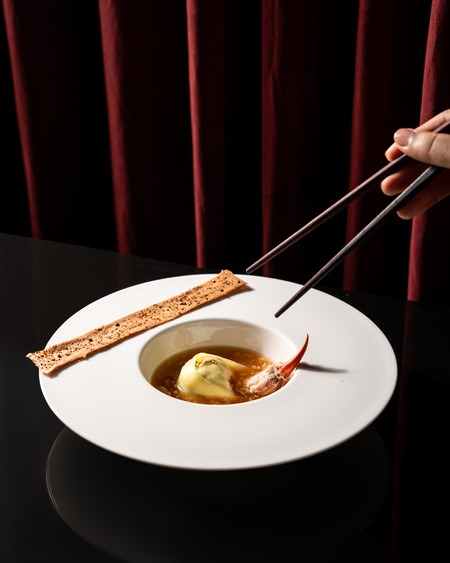 Emperor_s saffron broth (1) - Hakkasan Mumbai 07220