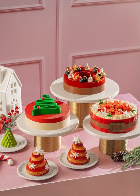 Fairmont mumbai - Festive Cakes at MDP