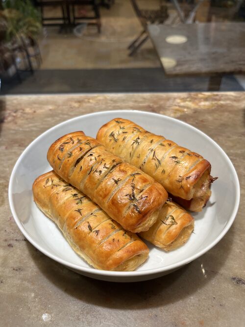 Padaria Prazeres x SAZ American Braserrie sausage rolls