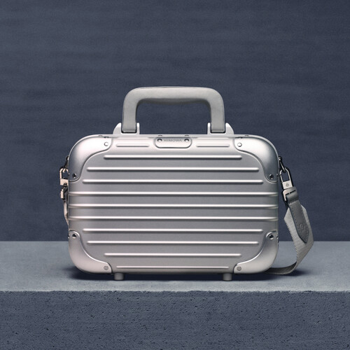 RIMOWA Original Bag_Campaign silver bag