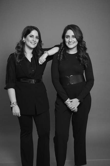 Rakshabandhan siblings Di Public Relations divya and Dipika Israni (19th Dec 2022)0688