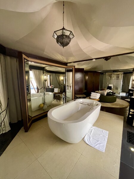 Ritz Carlton Al Wadi Desert 9