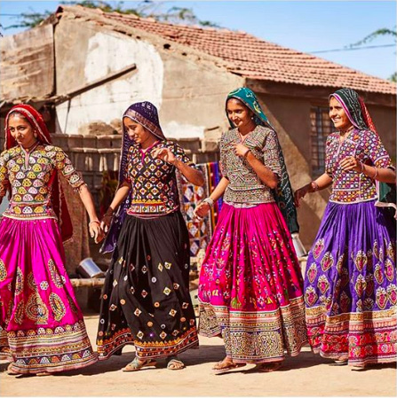 Anita Dongre Grassroot: Fashion That Empowers | currentMood visits Grassroot’s craft collective in Bakutra, Gujarat | Images Courtesy: Anita Dongre Grassroot | currentMood | Fashion and culture magazine | Anita Dongre