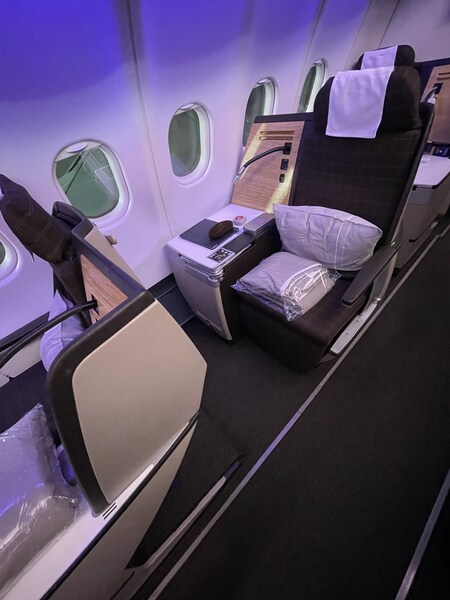 Swiss air review 9