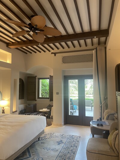 bab al shams bedroom